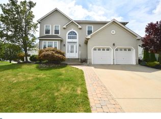 28 Colts Gait Rd, Marlton, NJ 08053