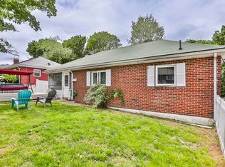 35 Linden Ter, Lynn, MA 01902