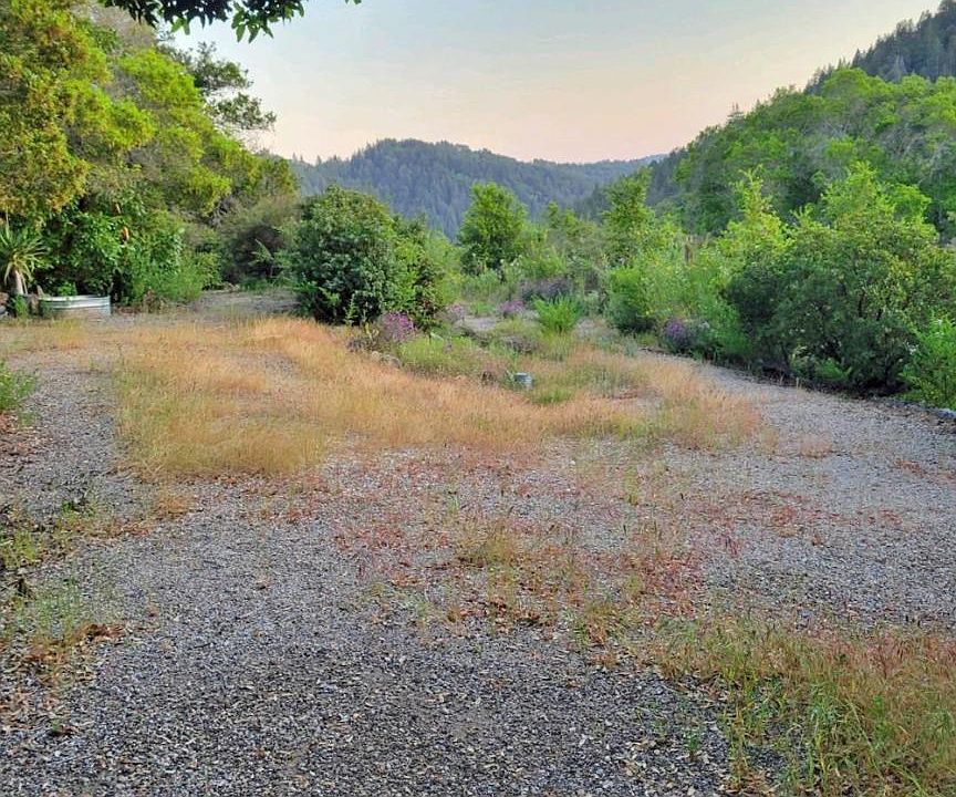 2nd image of 241 Blue Jay Way