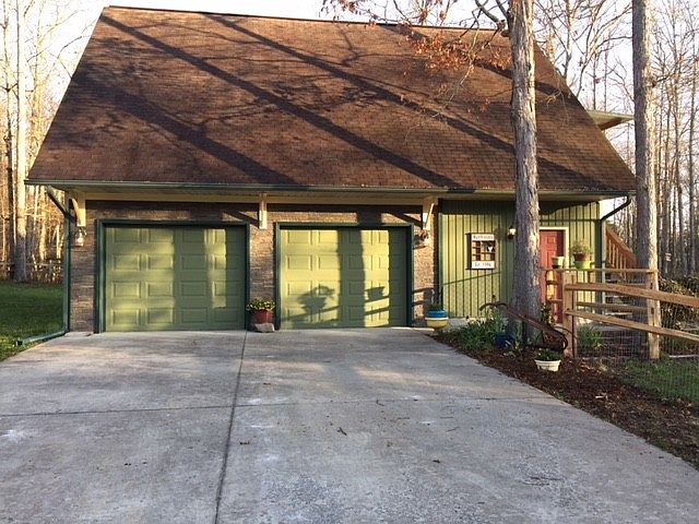 1st image of 1063 Long Branch Dr