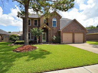 2952 Waterloo Rd, Pearland, TX 77581