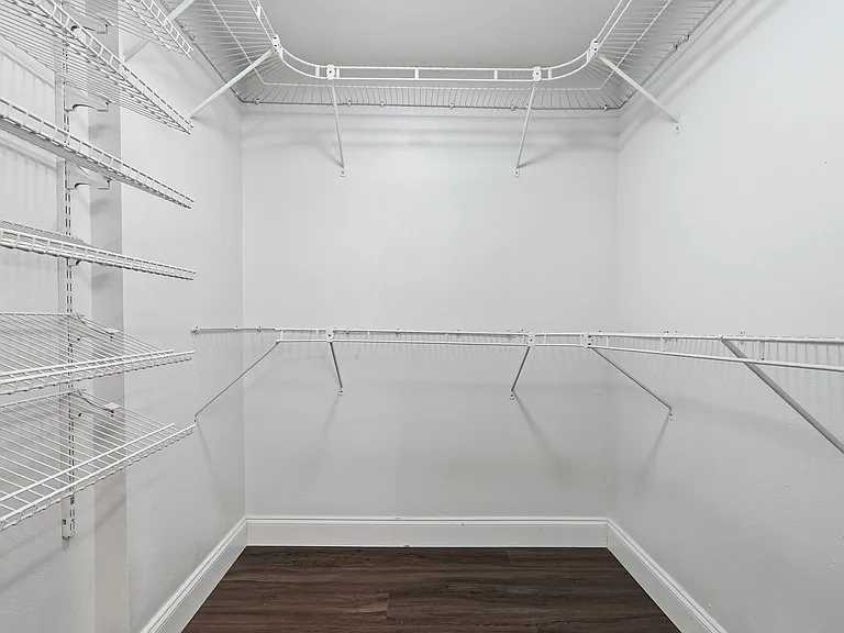 114 Gleneagles Dr — Photo 38