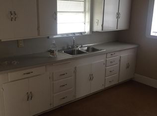 1301 S Church St, Decatur, TX 76234