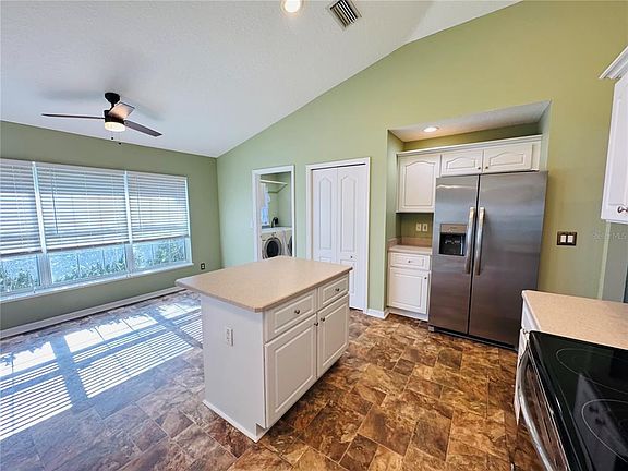 5th image of 2656 SW 20TH CIRCLE