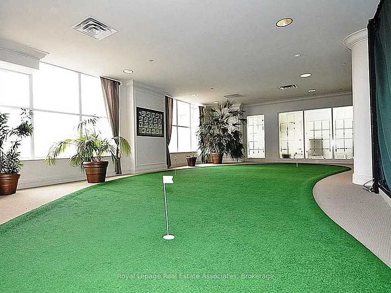 25 Kingsbridge Garden Cir #622 — Photo 30