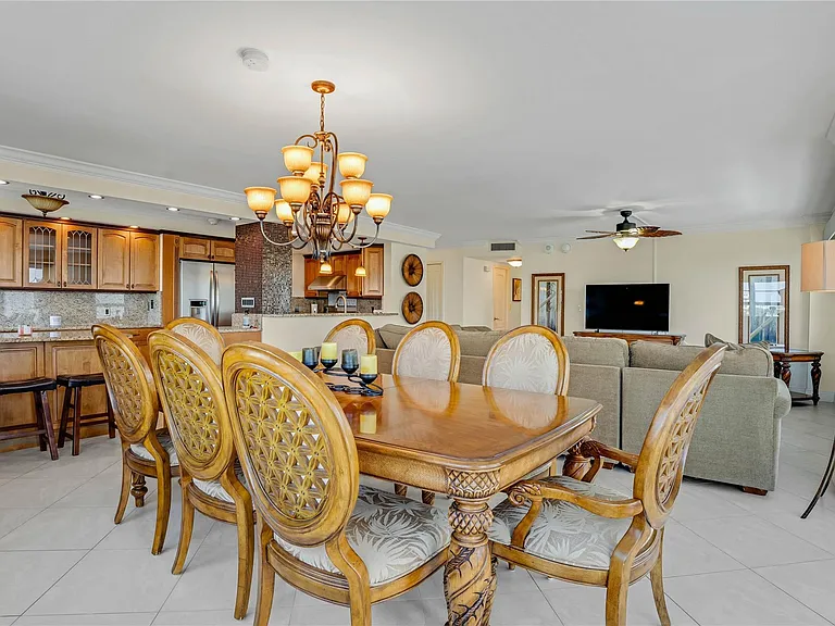 133 N Pompano Beach Blvd #501 — Photo 11