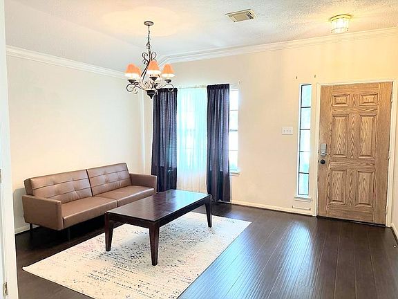 2nd image of 21502 Oakbridge Park Ln