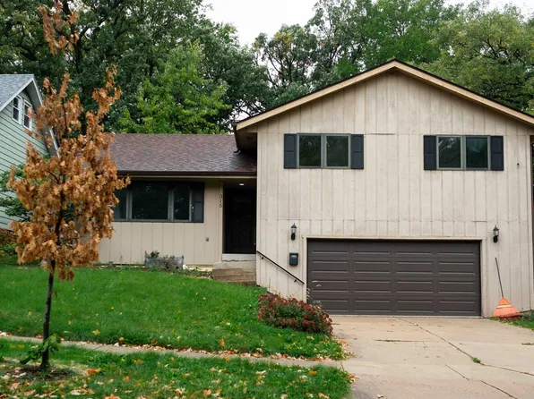 315 Morningside Dr, Rockford, IL 61108