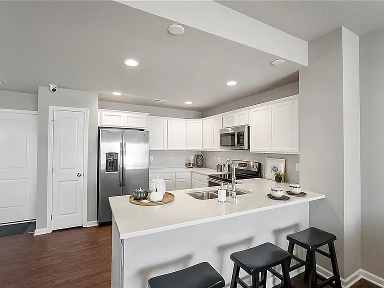 Hazeltine Pl — Photo 8