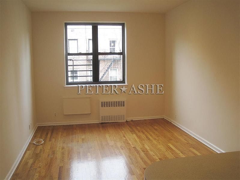 2nd image of 330 E 77th St APT 5D