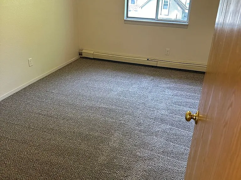 210 5th Ave NE #304 — Photo 11