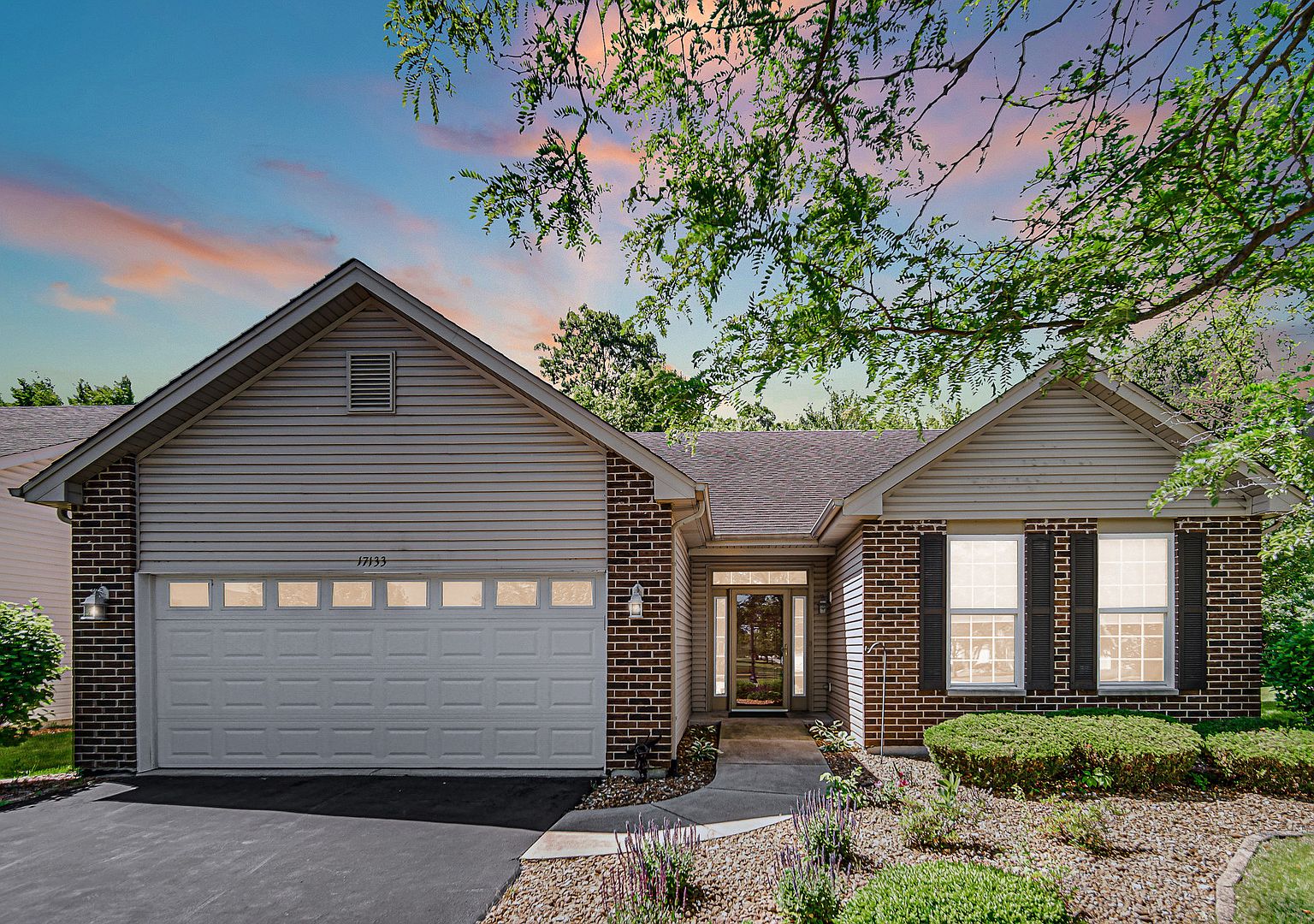 h1loc0✕4 17133 Burton Ave, Lockport, IL 60441 | Zillow