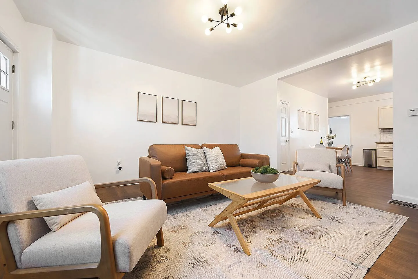 3 bed, 1200 sqft, $1,499 — Photo 4
