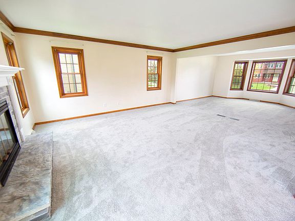 5th image of 4118 W Southwood Dr