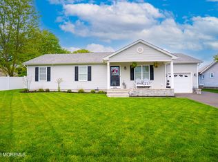 226 Pennant Ave, Beachwood, NJ 08722