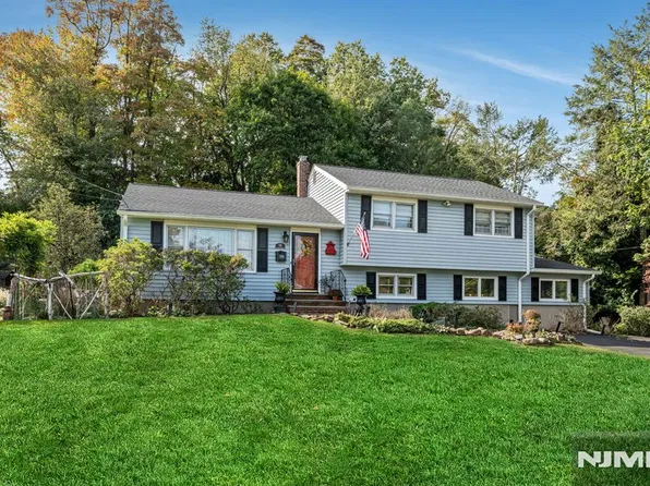 58 Susan Drive, Closter, NJ 07624