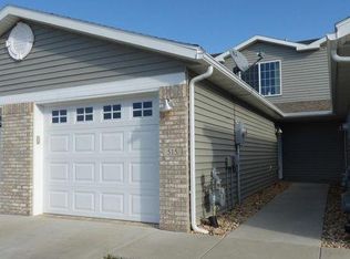 515 Pointe Ct SW, Rochester, MN 55902