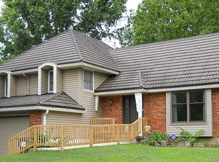 19410 Hardy St, Overland Park, KS 66085