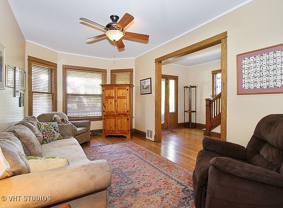 3rd image of 624 S Harvey Ave