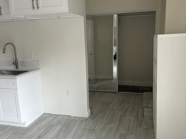 4902 W 132nd St #A, Hawthorne, CA 90250