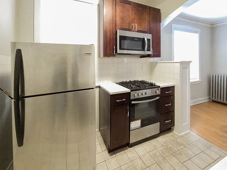 4501-09 N. Greenview — Photo 8
