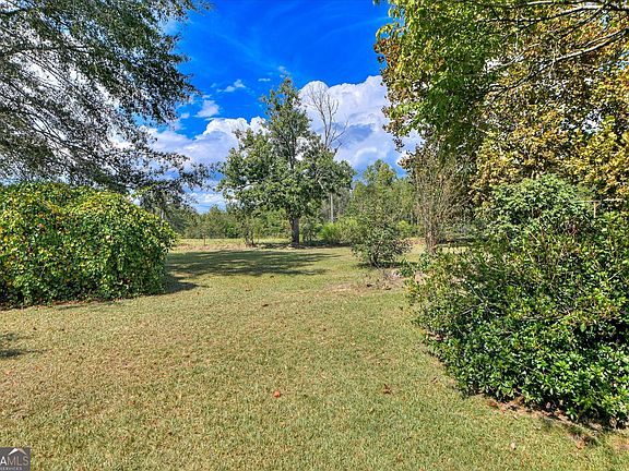 3rd image of 2135 Fort Creek Rd