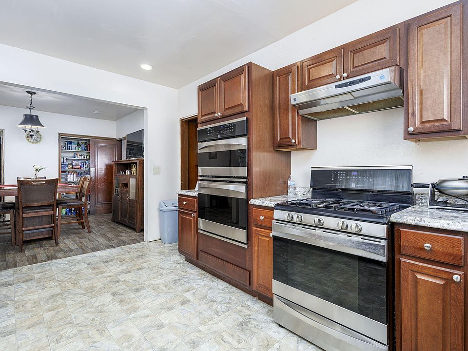 14425 Woodmont Ave, photo 12
