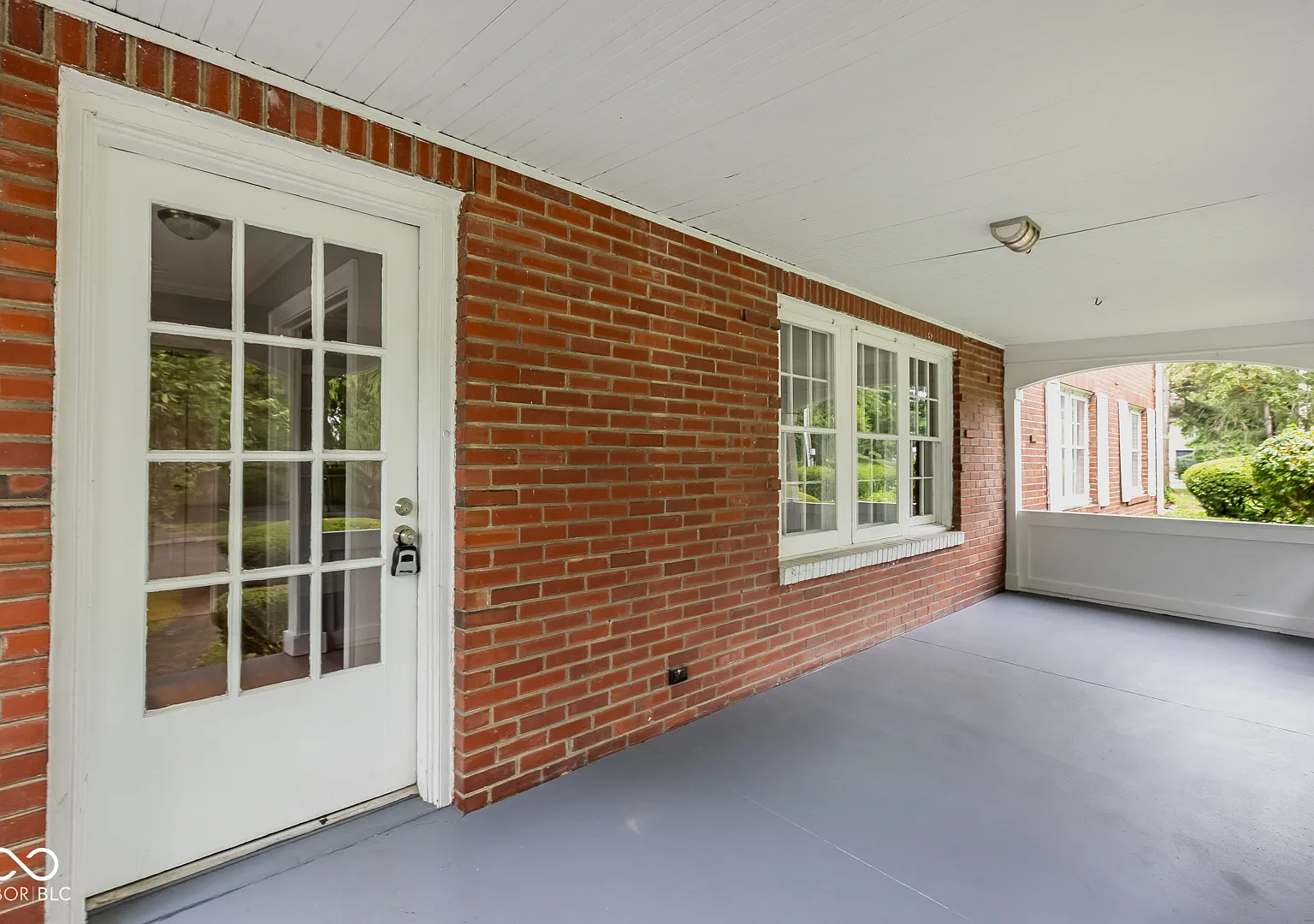 3 bed, 2.5 bath, 2508 sqft, $1,995 — Photo 2
