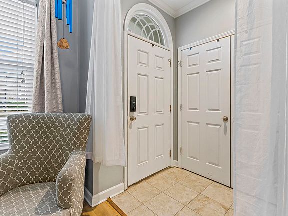 3rd image of 3564 Alexandria Ave. #3564
