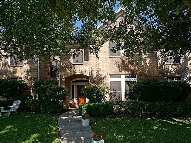 1st image of 1541 Lakeview Dr