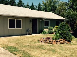 118 Blair Ct, Cottage Grove, OR 97424