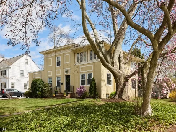 452-454 Richmond Ave, Maplewood Twp., NJ 07040