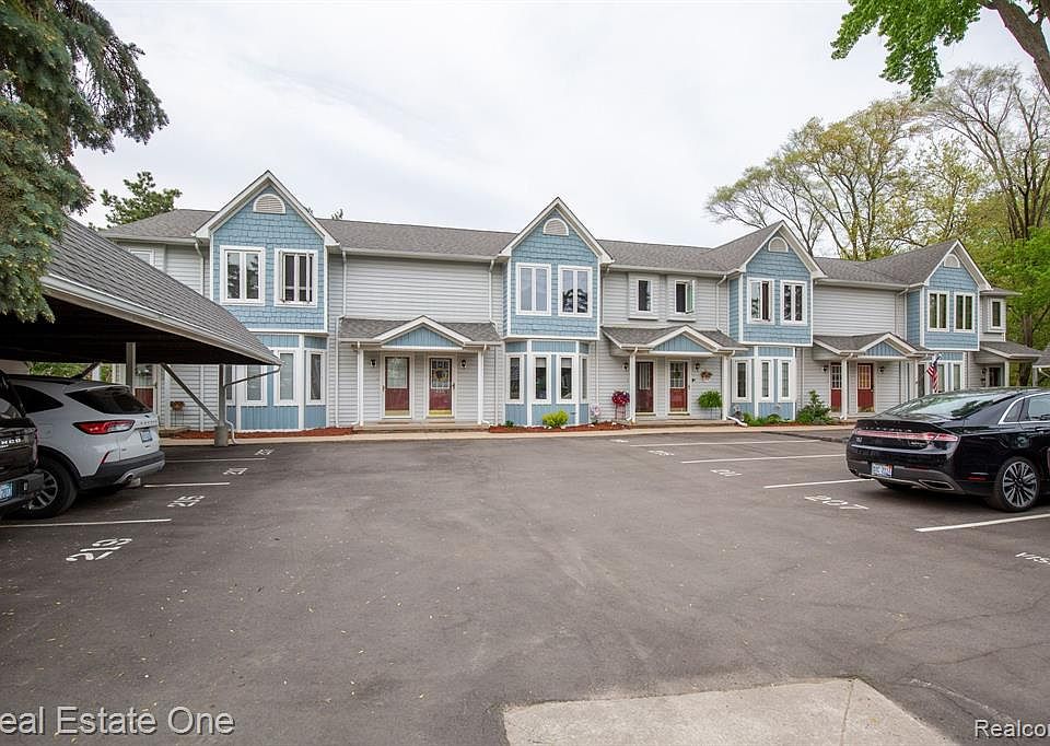 207 E Ann Arbor Trl, Plymouth, MI 48170 MLS 20230035198 Zillow