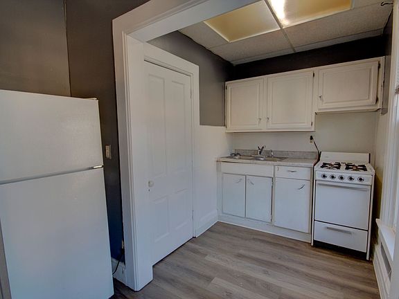 2nd image of 1806 Grand Ave Unit 2