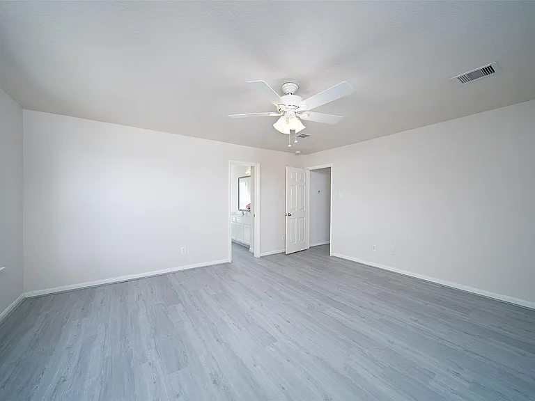 12934 Kingston Point Ln — Photo 14