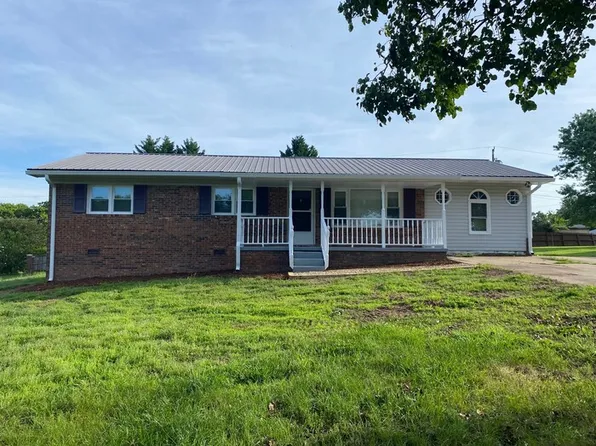 195 Lovelace Rd, Forest City, NC 28043