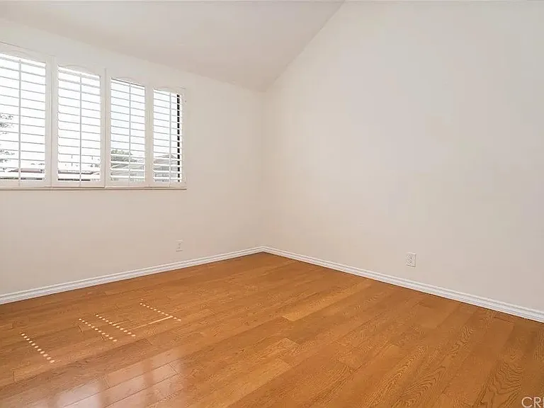 15024 Nordhoff St #12 — Photo 24