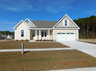 503 Diamond Ridge Ct, Swansboro, NC 28584