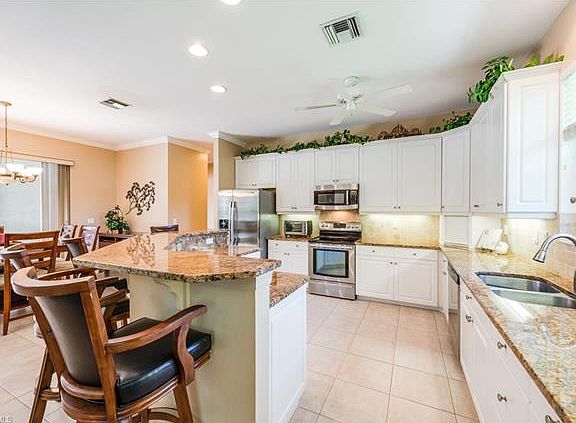 4th image of 16113 Flagg Pond Ln