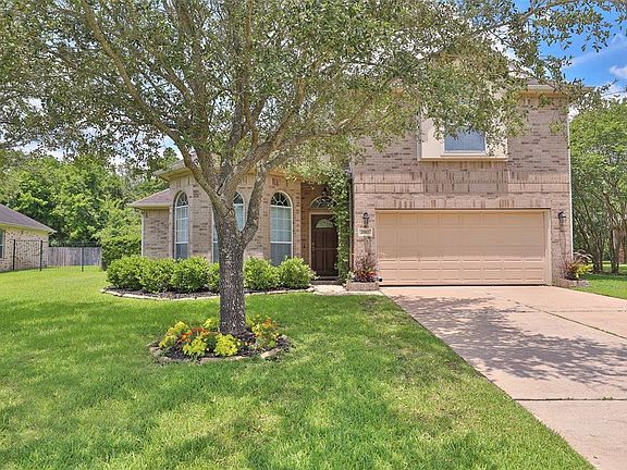 4th image of 2911 S Cedar Hollow Dr