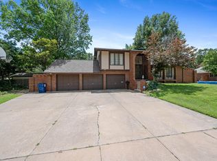 7911 E Donegal St, Wichita, KS 67206