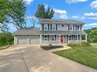 8341 N Flora Ave, Kansas City, MO 64118