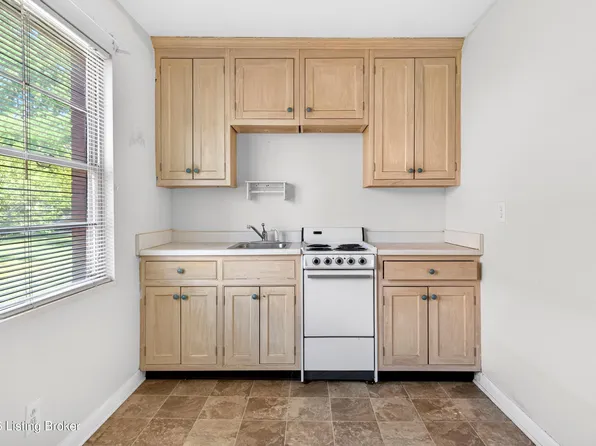 162 Thierman Ln, Louisville, KY 40207