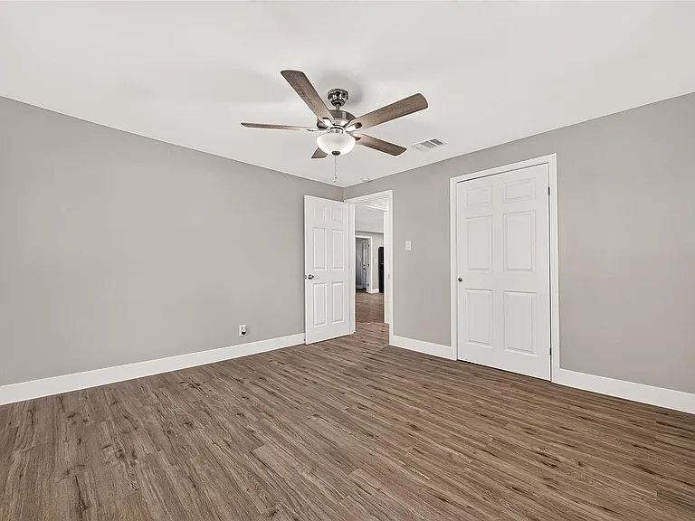 1213 Allen St — Photo 19