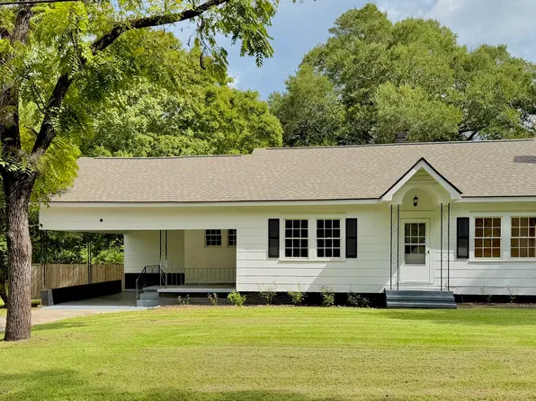 335 12th Ave, Eastman, GA 31023