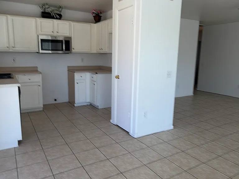 W Ocotillo Rd — Photo 14
