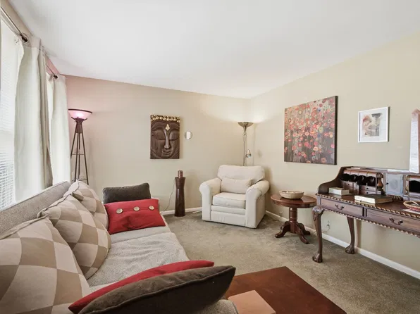 205 W Hutchinson Dr, Smyrna, TN 37167