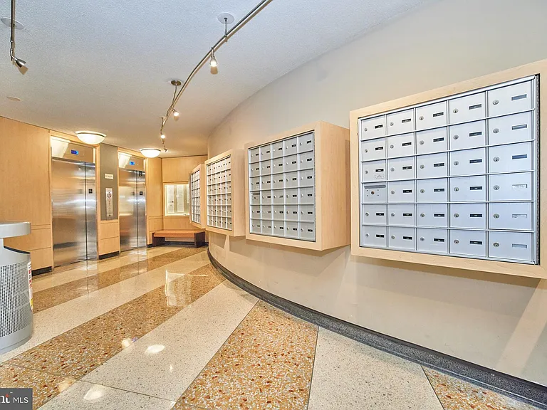 4242 E West Hwy #308 — Photo 33
