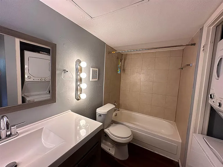 8433 Hearth Dr #35 — Photo 5