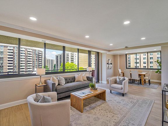 4th image of 4550 N Park Ave APT 610